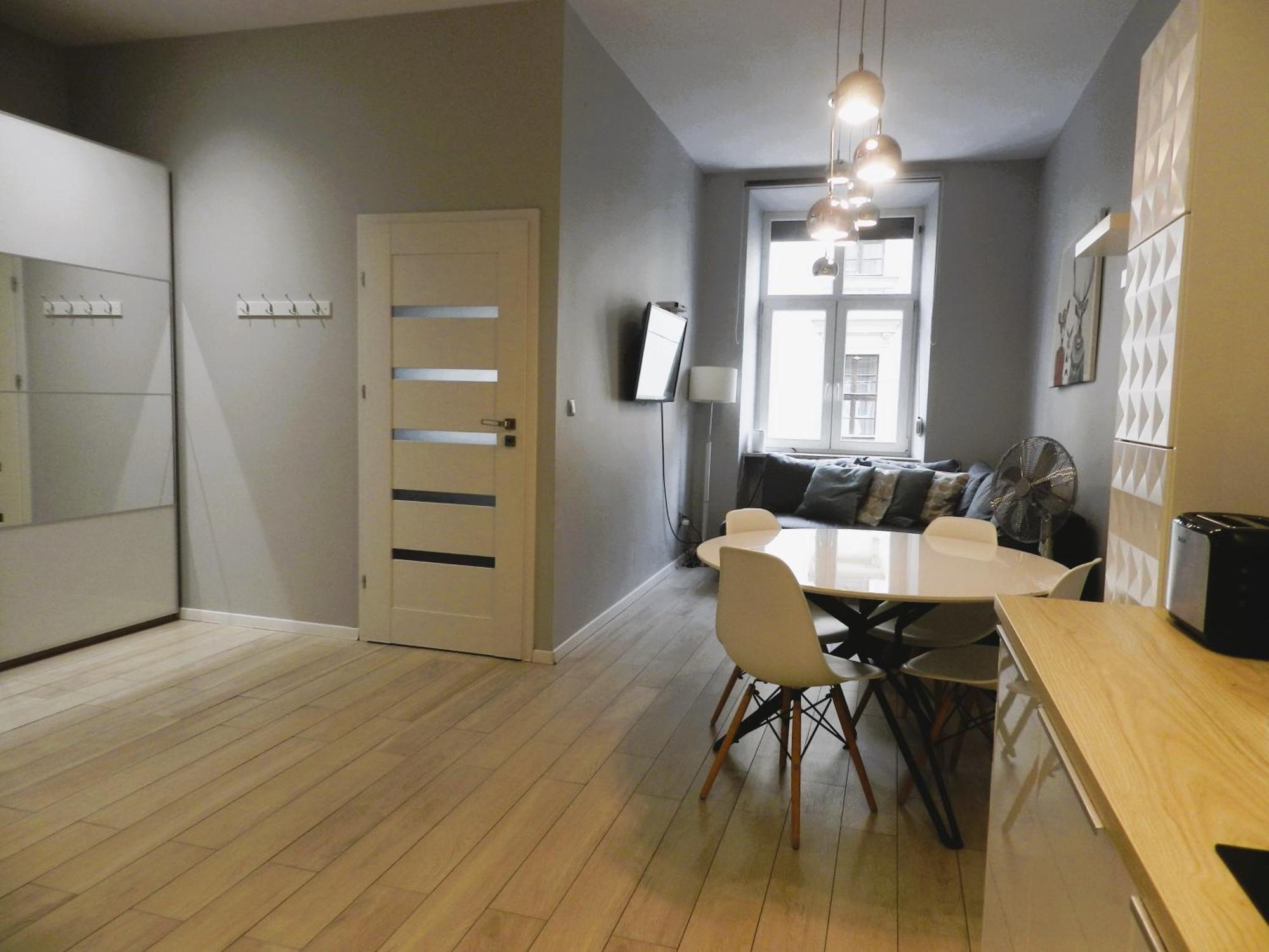 Studio Apartment
