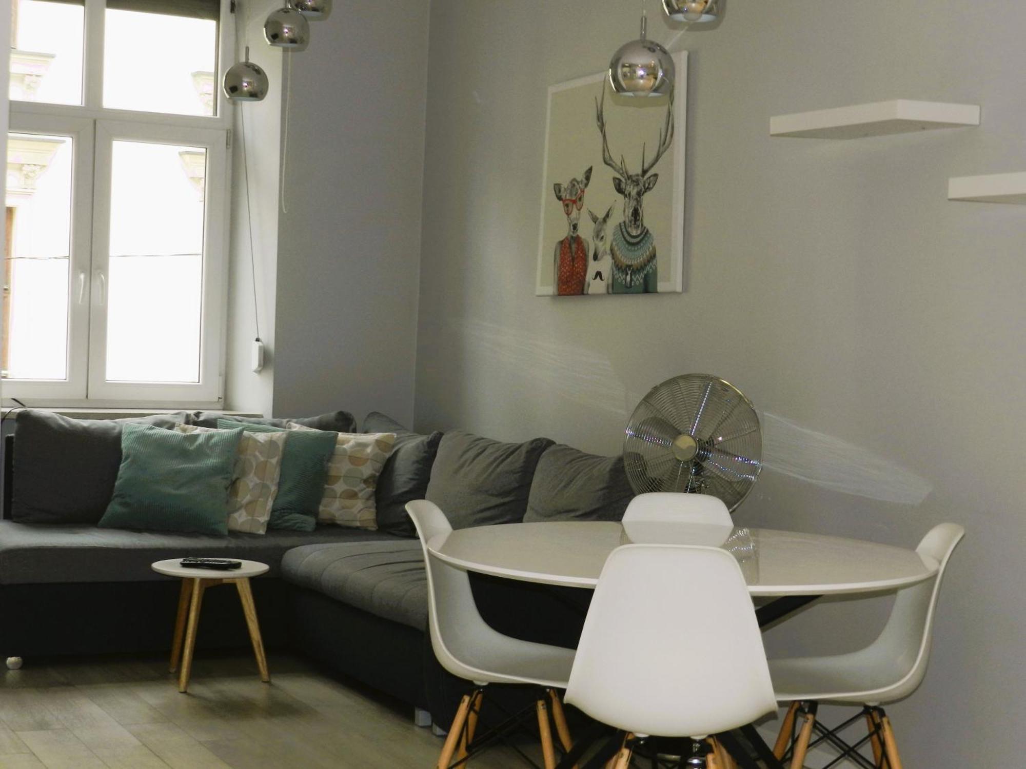Studio Apartment